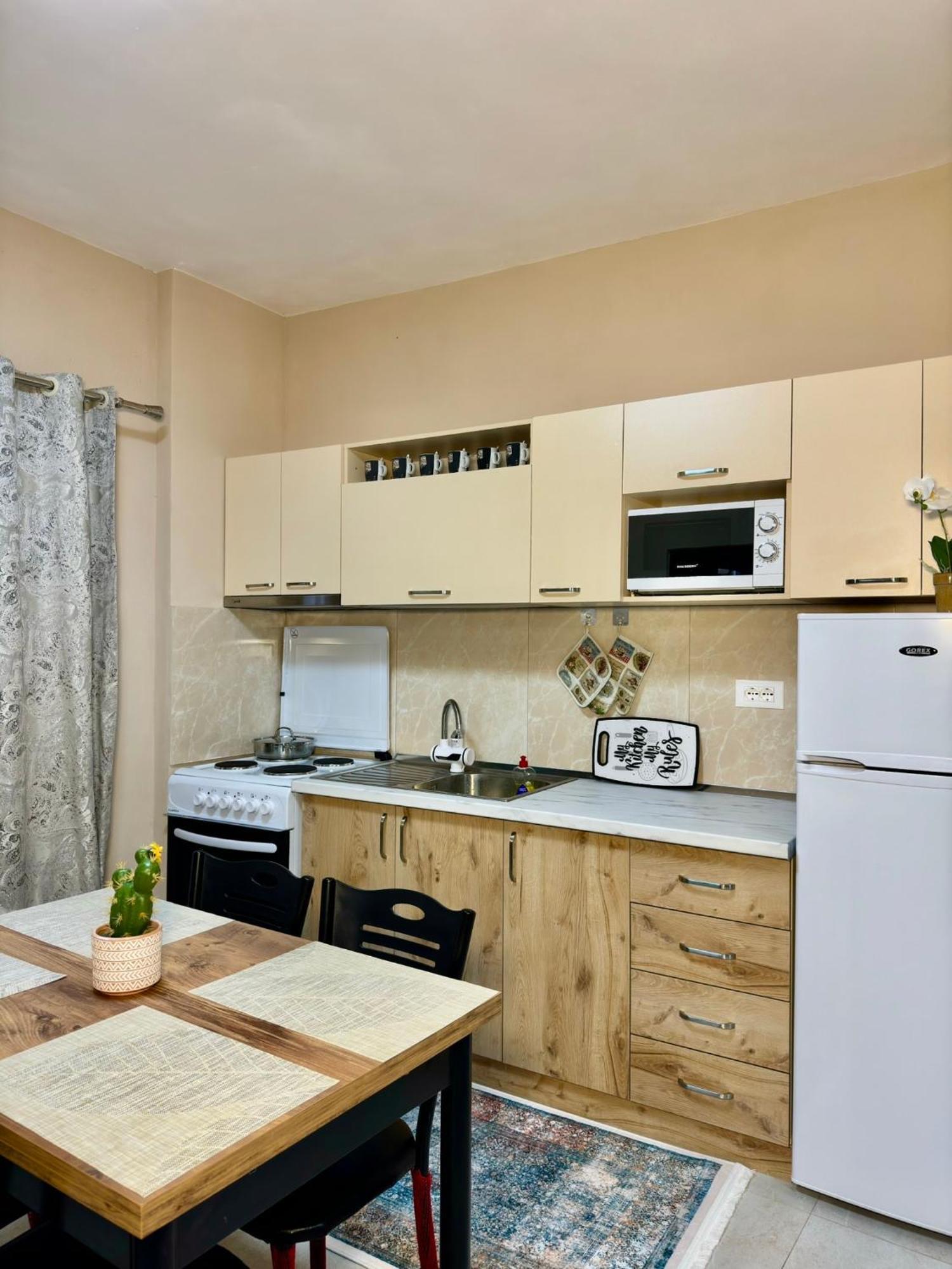 Shkodra Guest House & Trips Exterior foto